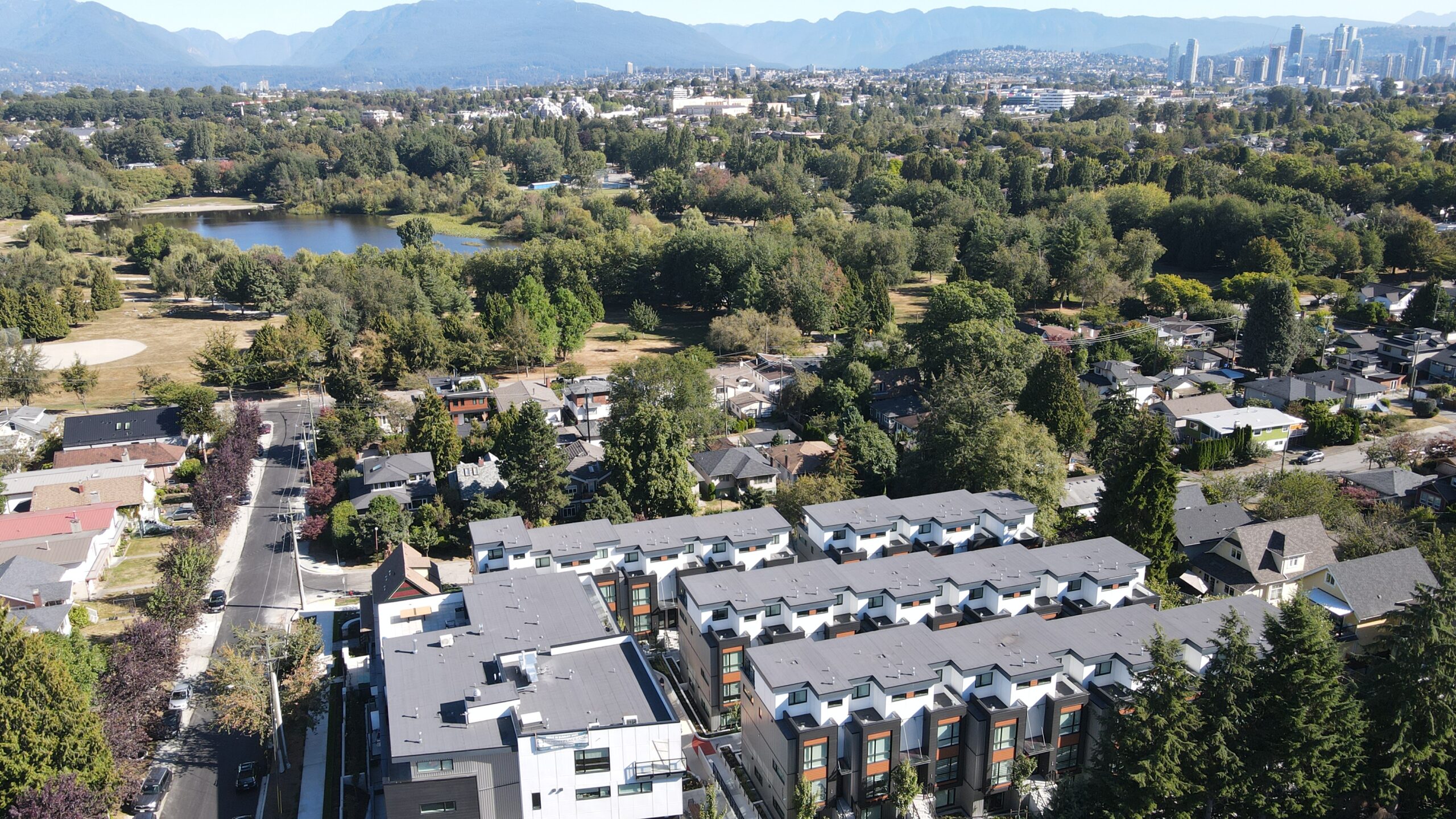 Hendry-Plac-Neighborhood Aerial View