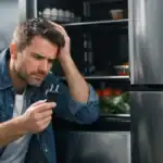 لماذا تتوقف الثلاجة فجأة وما الحل؟