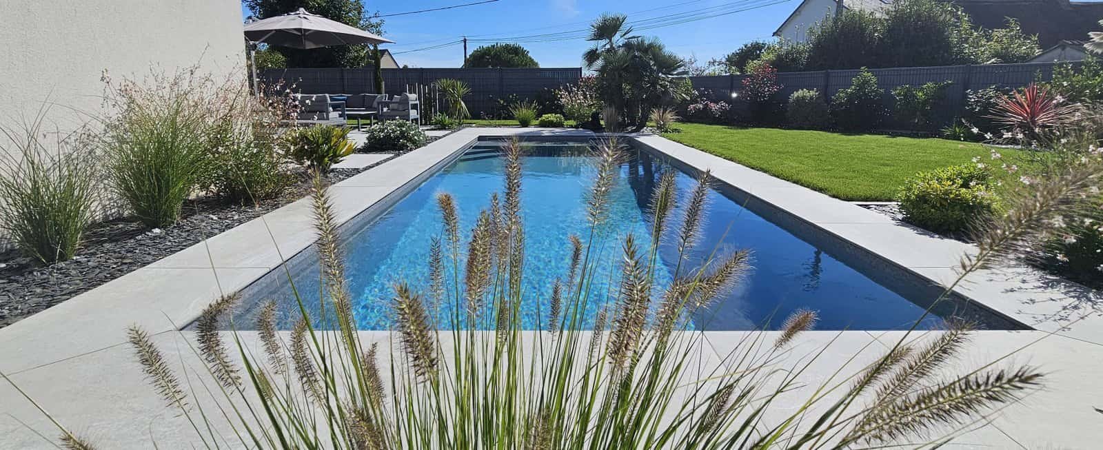 Piscine Béton 8 m x 3 m sur GUERANDE