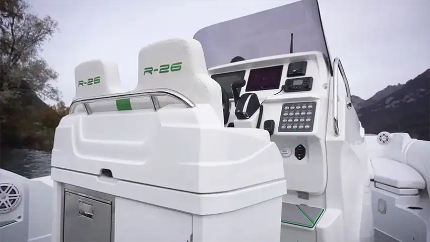 The MAR.CO R-EVOLUTION 26 console @ RIBs ONLY - Home of the Rigid Inflatable Boat