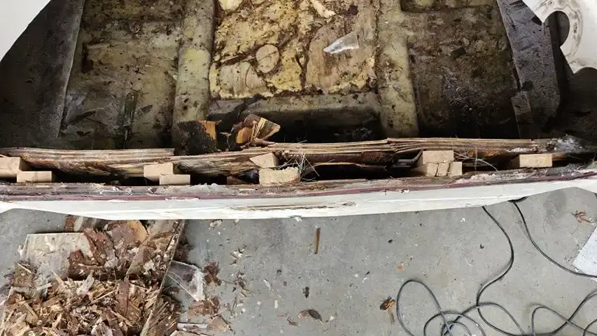 How to Inspect a RIB Transom This is what a rotten transom looks like from the top @ RIBs ONLY - Home of the Rigid Inflatable Boat