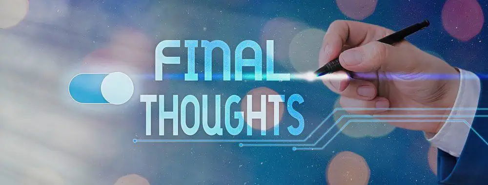 Man writing "final thoughts" on the screen