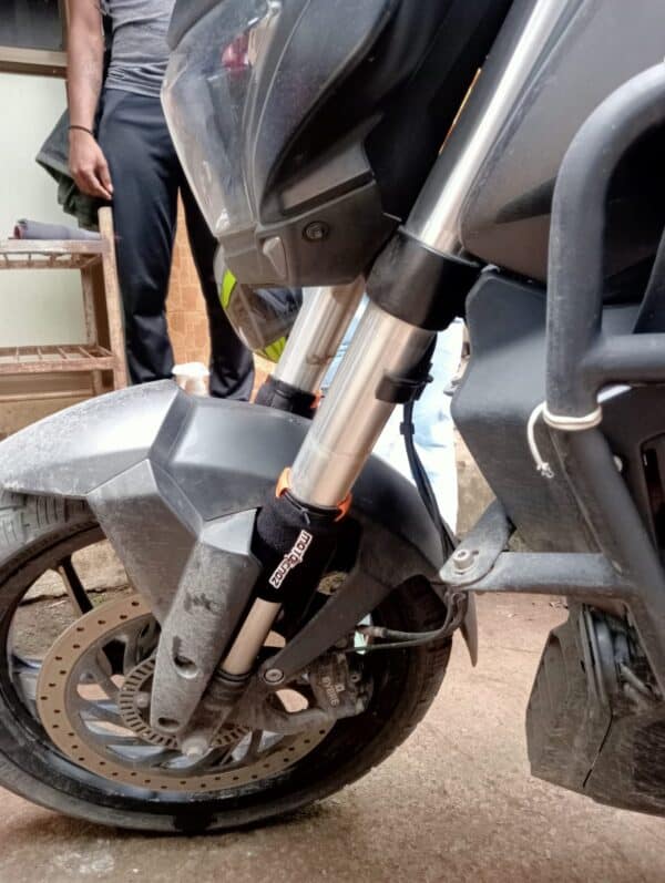Mototrendz Fork Seal Covers Easy-fit Protectors for Extended Fork Life (3)