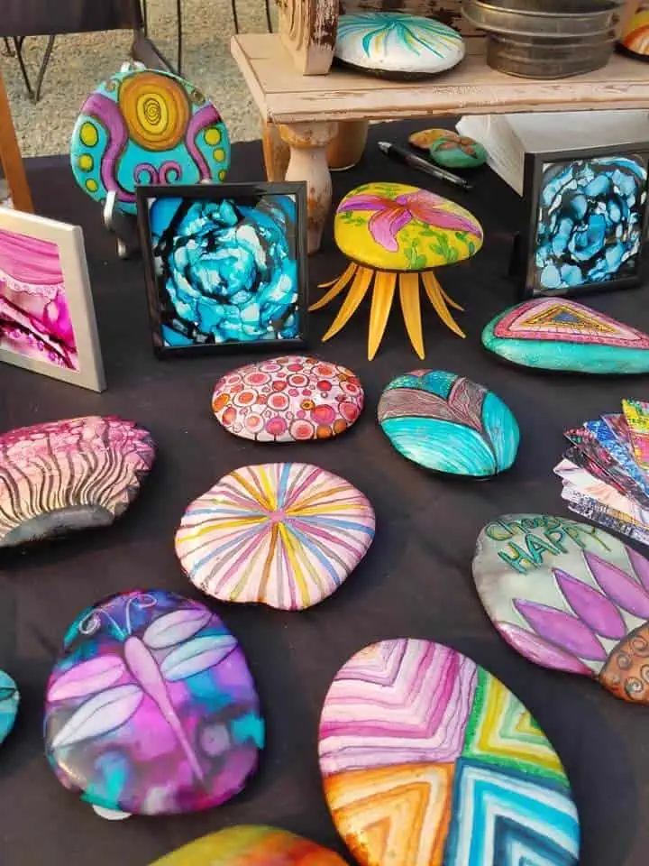 Beginners Guide To Painting Alcohol Inks on Rocks 22 alcohol inks on rocks