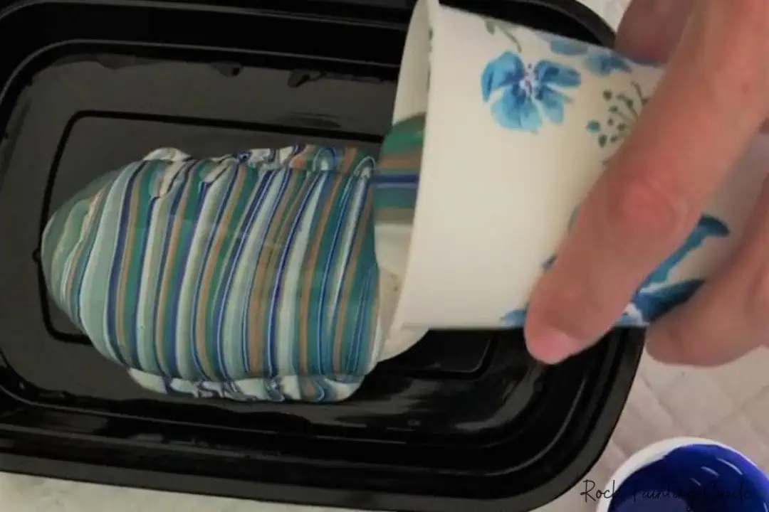 Beginner’s Guide to Paint Pouring on Rocks (With No-Fail Tips!) 16 dirty pour on rock