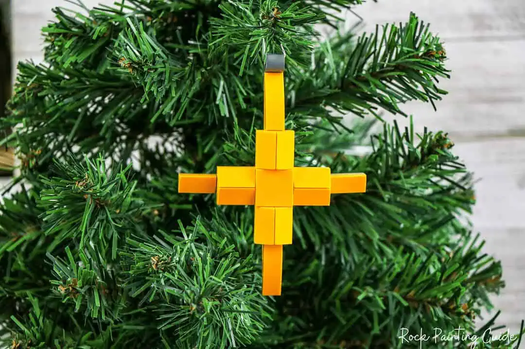 Fun Step-by-Step DIY Lego Christmas Ornaments For Kids 11 lego Christmas Star Ornament