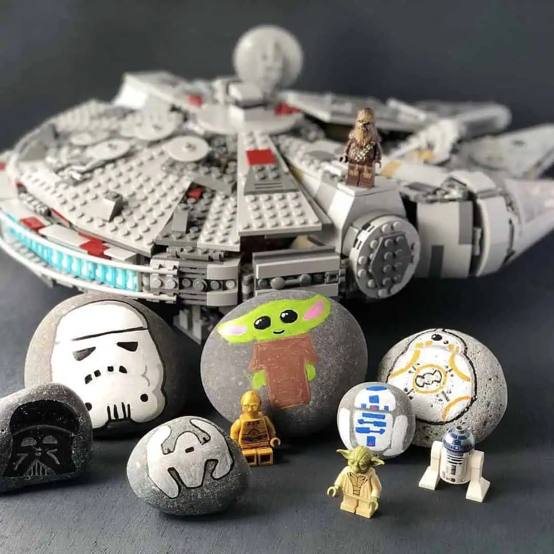 Home 6 star wars painted rocks