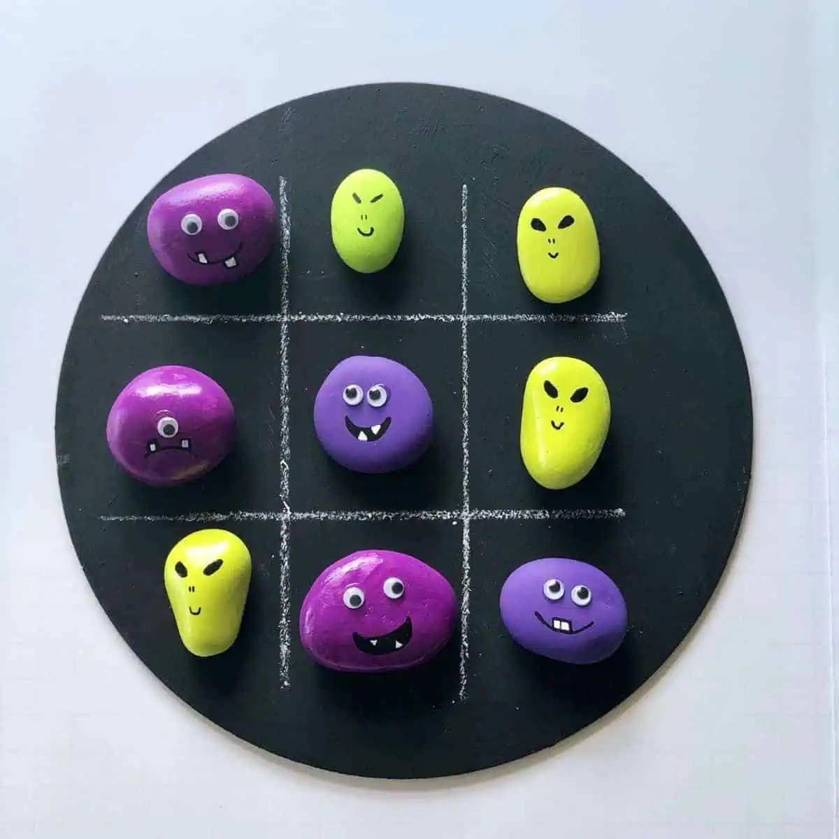 Make Your Own Halloween Painted Rocks Tic Tac Toe Game