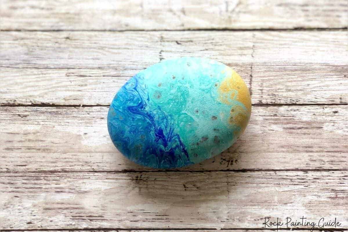 Beginner’s Guide to Paint Pouring on Rocks (With No-Fail Tips!) 16 Beach Pour Final