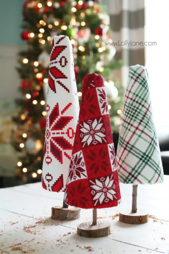 Rustic To Chic: 40 DIY Tabletop Christmas Tree Ideas To Make