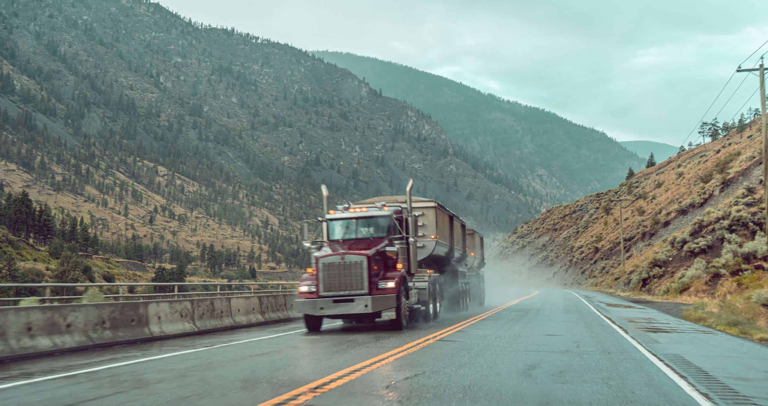 Read more about the article Side-mounted fuel tanks on semi trucks can be deadly