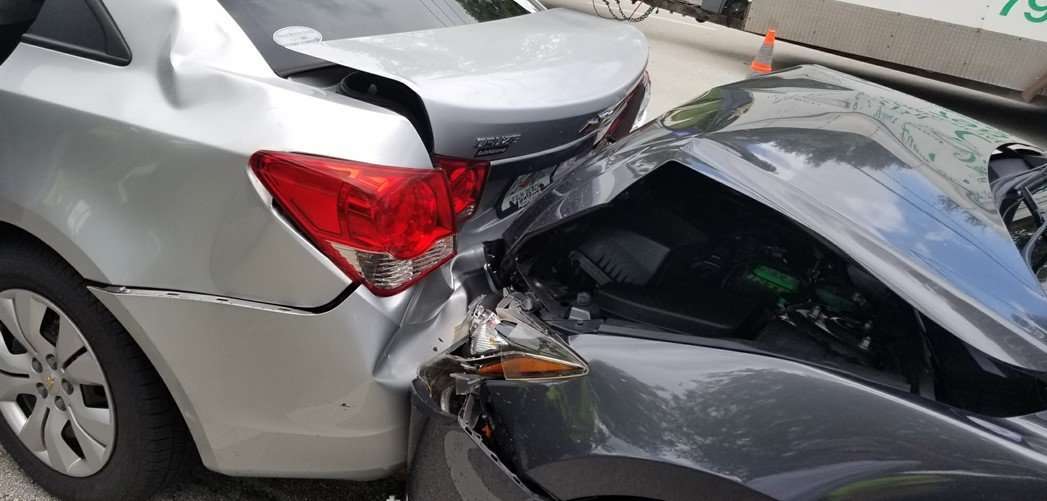 Read more about the article Distracted Driving Accidents in Florida: What You Need to Know