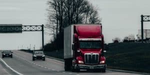 Trucking Accidents: How to stay safe and avoid tragedy