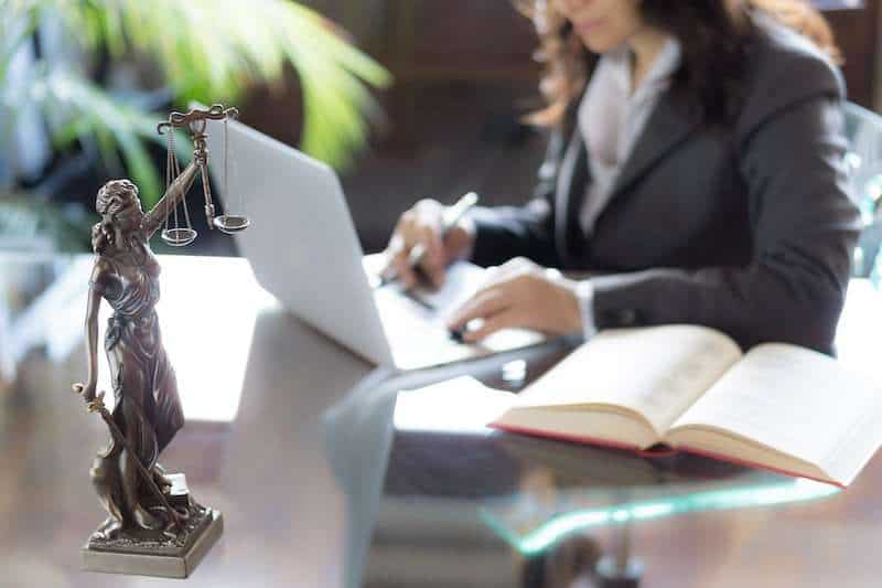 Read more about the article Florida No-Contact Rule for Attorneys and Clients