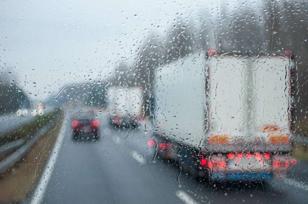 Read more about the article Eight Common Causes of Truck Accidents
