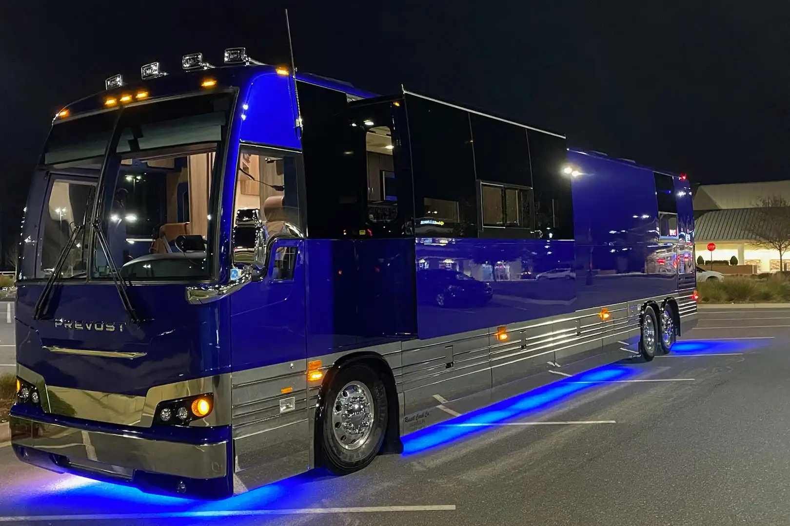 Leasing 2 Russell Coach Entertainer Coaches