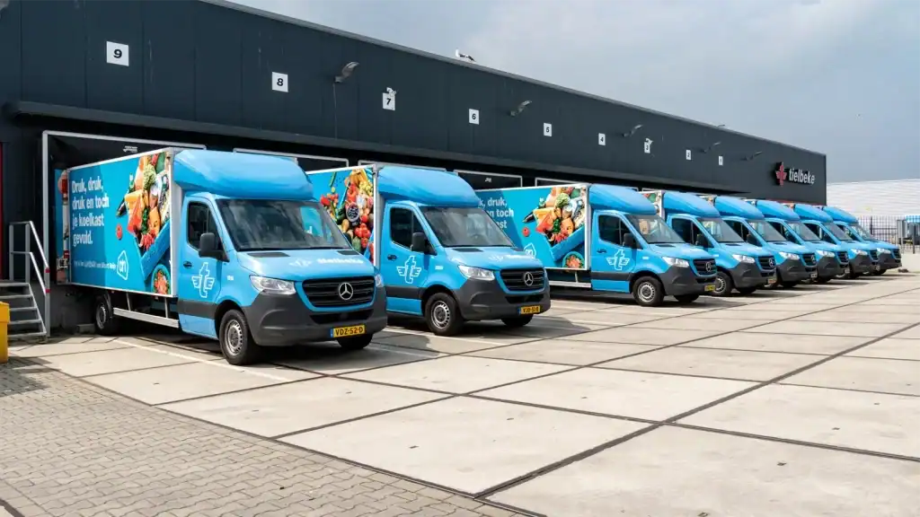 Temperature-controlled loading dock systems with refrigerated trucks for cold chain logistics and food distribution centers