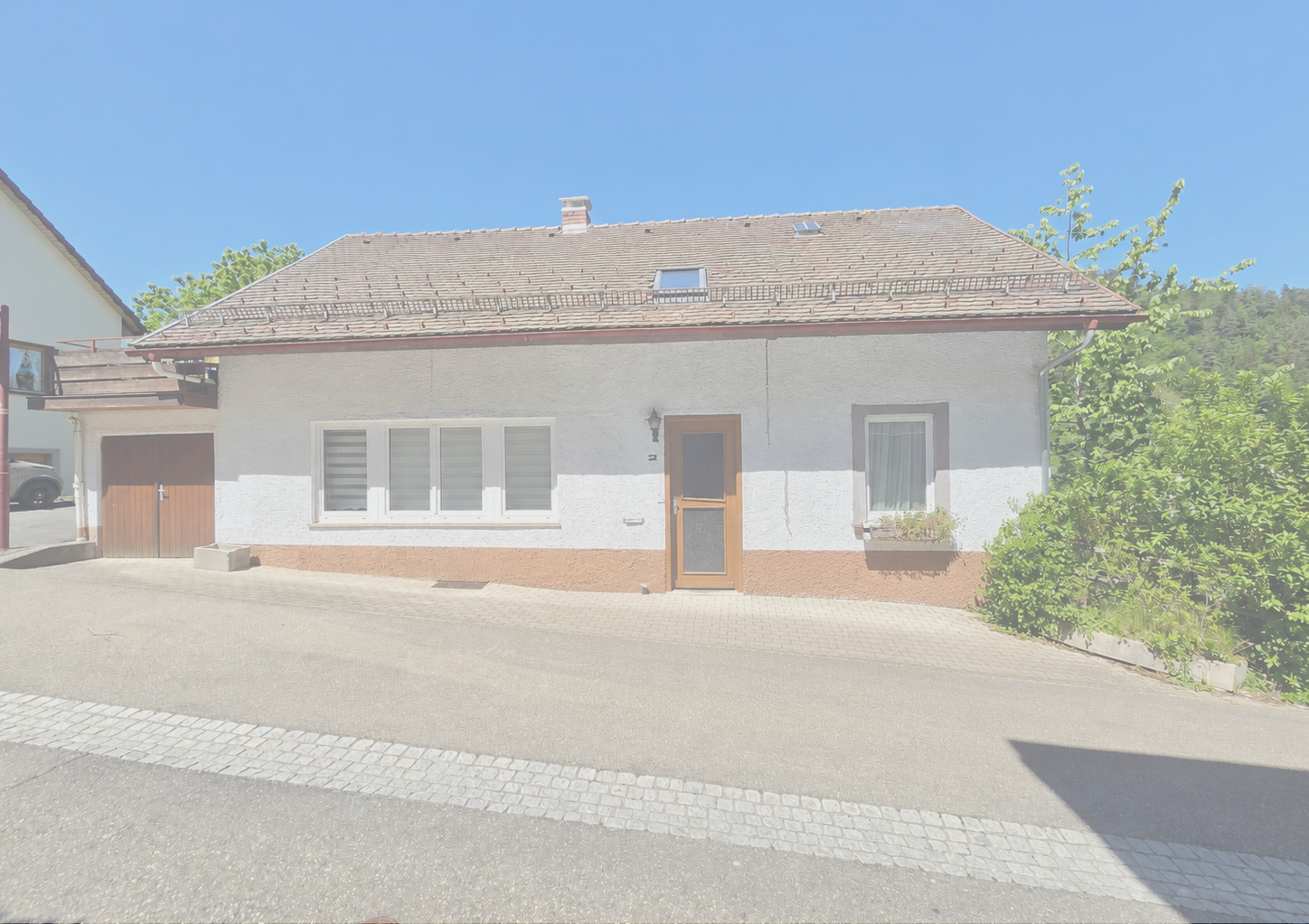Gemütliches Einfamilienhaus in ruhiger Wohngegend, ideal für Familien.