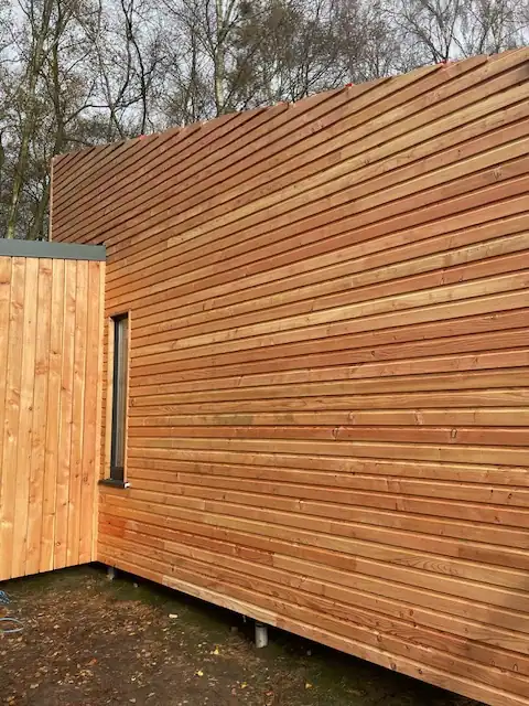 Scottish Larch Shiplap cladding on modern hut