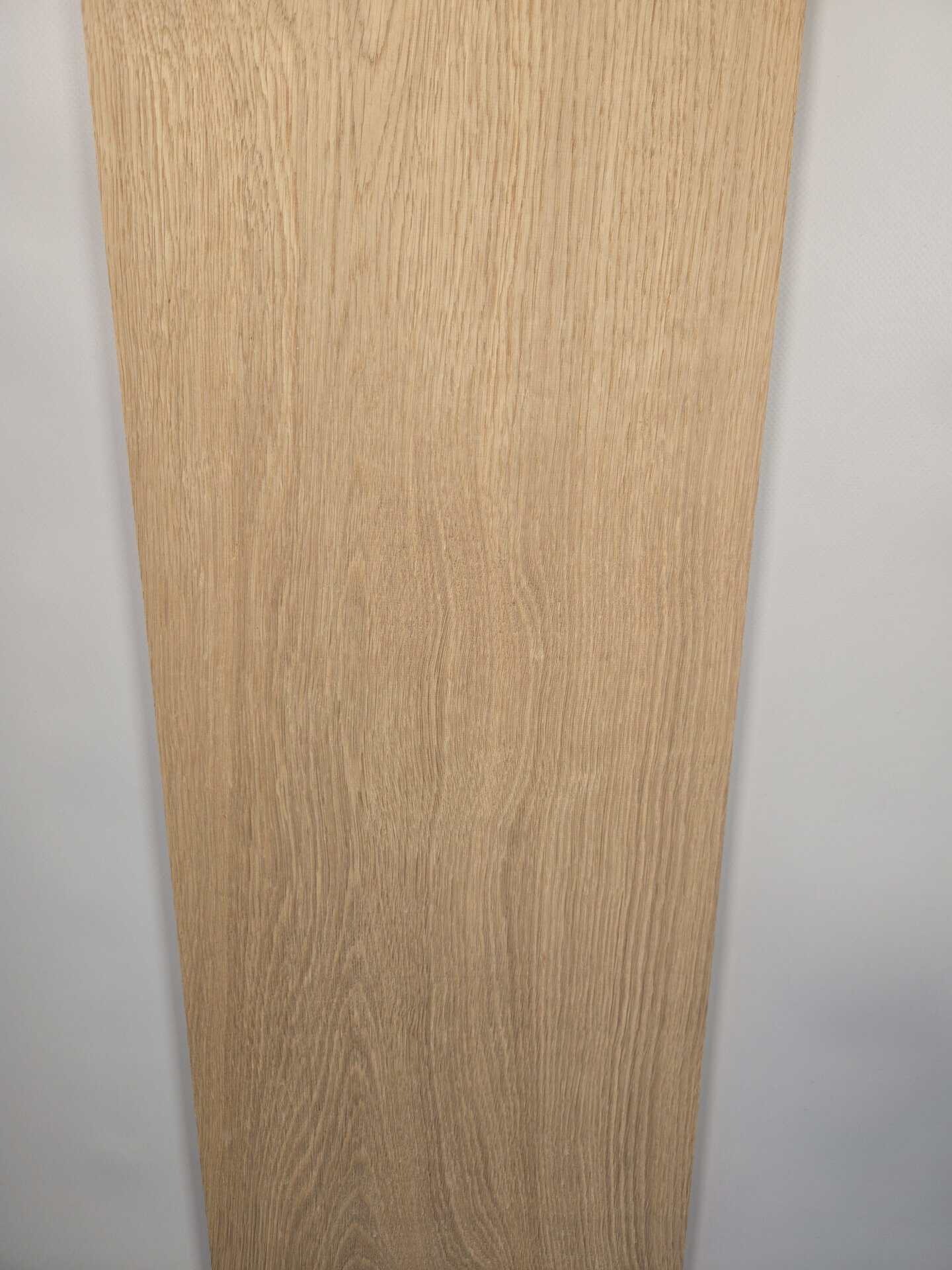 Straight edge Scottish Oak - Image 3