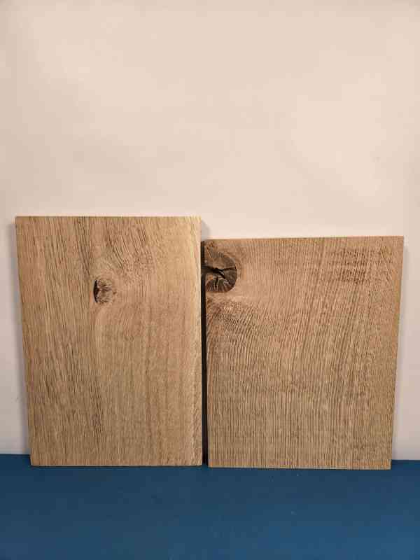 2 Knot detailed Scottish Oak Offcuts
