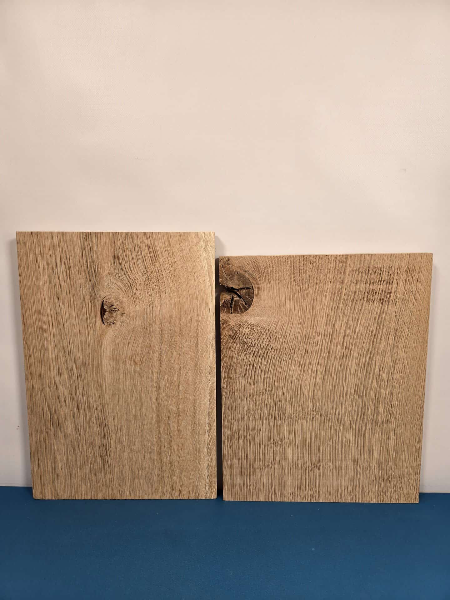 2 Knot detailed Scottish Oak Offcuts