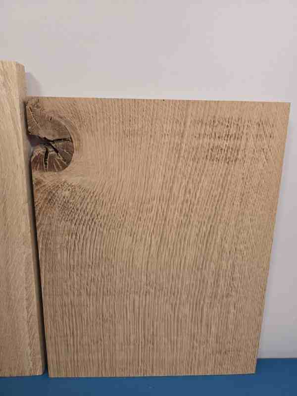 Knot detailed Scottish Oak Offcuts x2