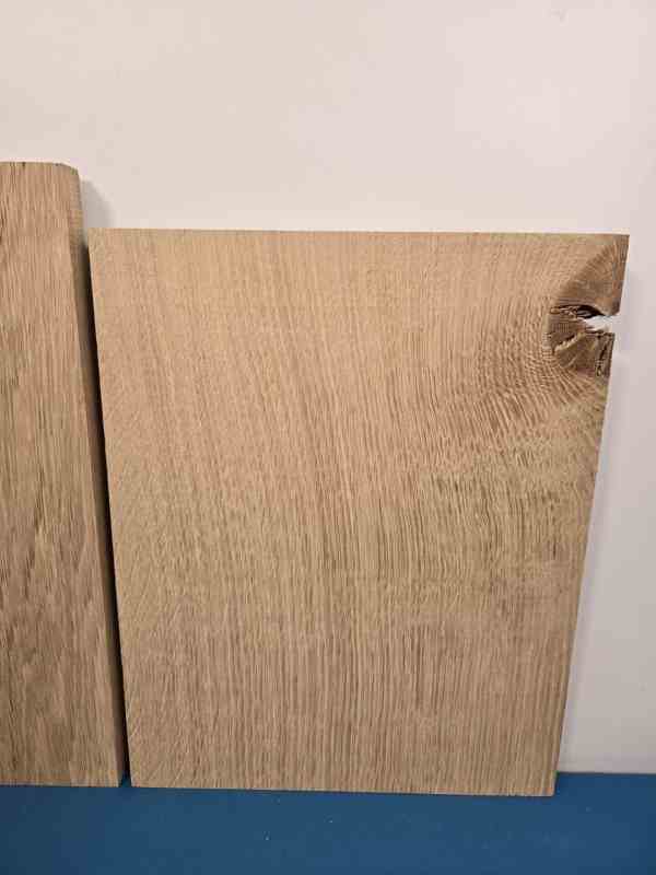 Knot detailed Scottish Oak Offcuts x2