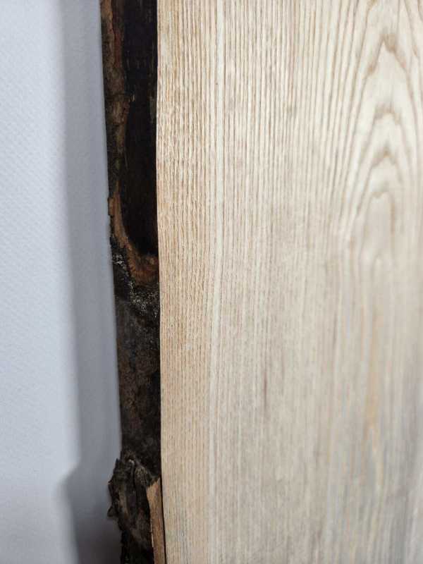 Subtle Natural edge Ash