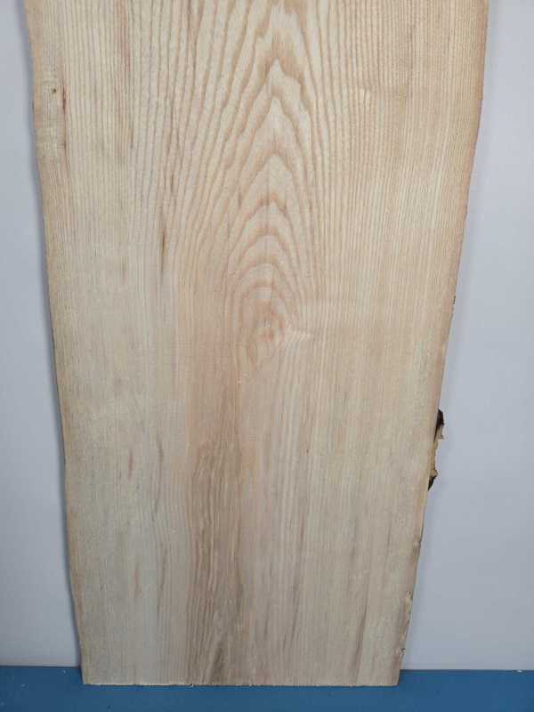 Subtle Natural edge Ash