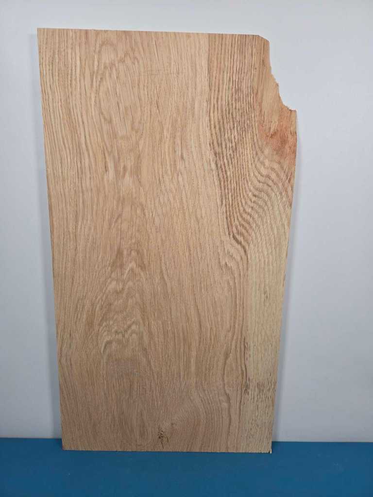 Straight-Cut Oak Offcut