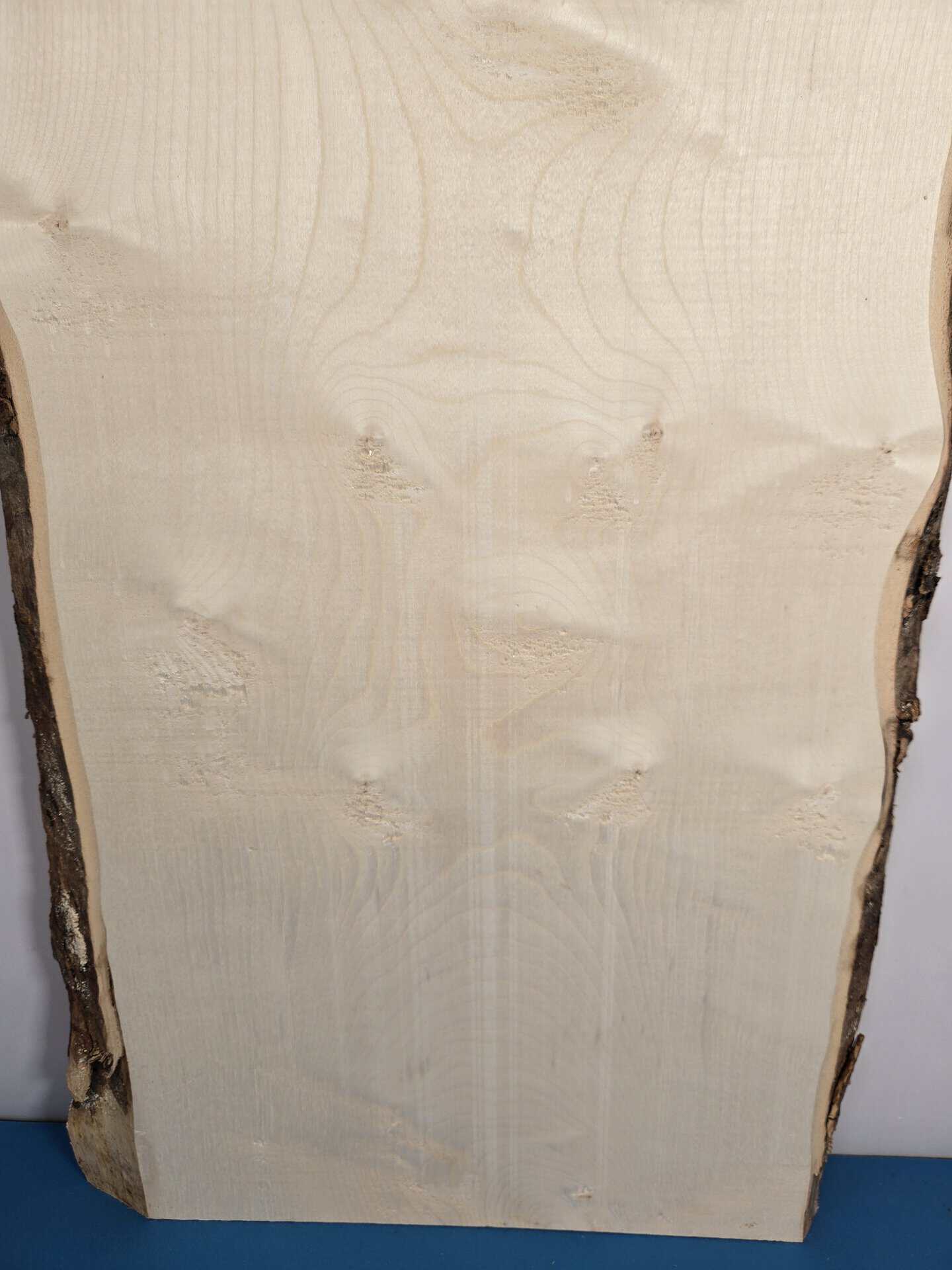 Double live edge Sycamore - Image 5
