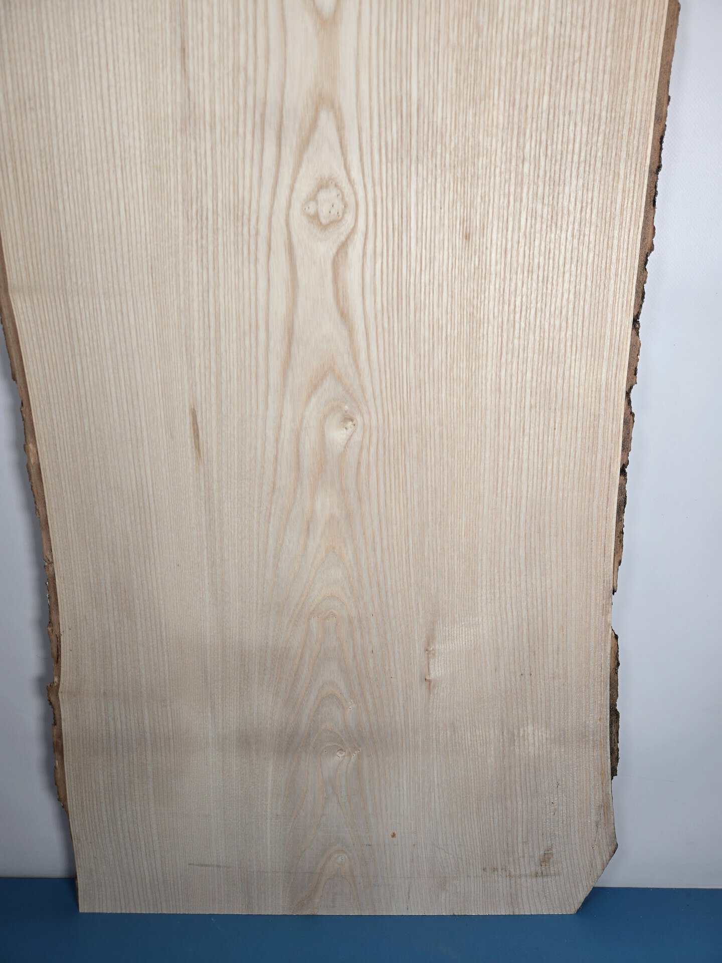 Live edge Ash board - Image 9