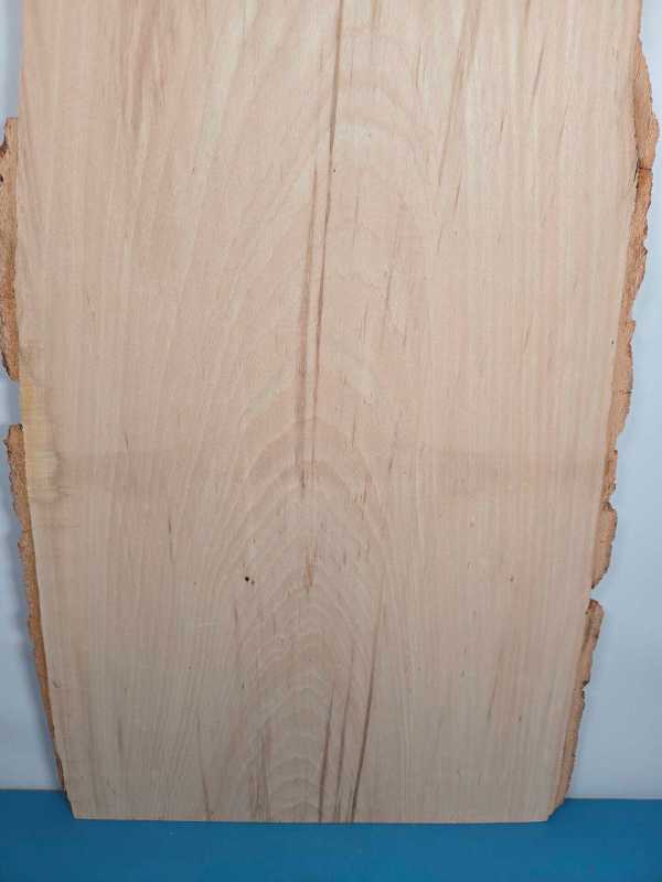 Naturally shaped beech board