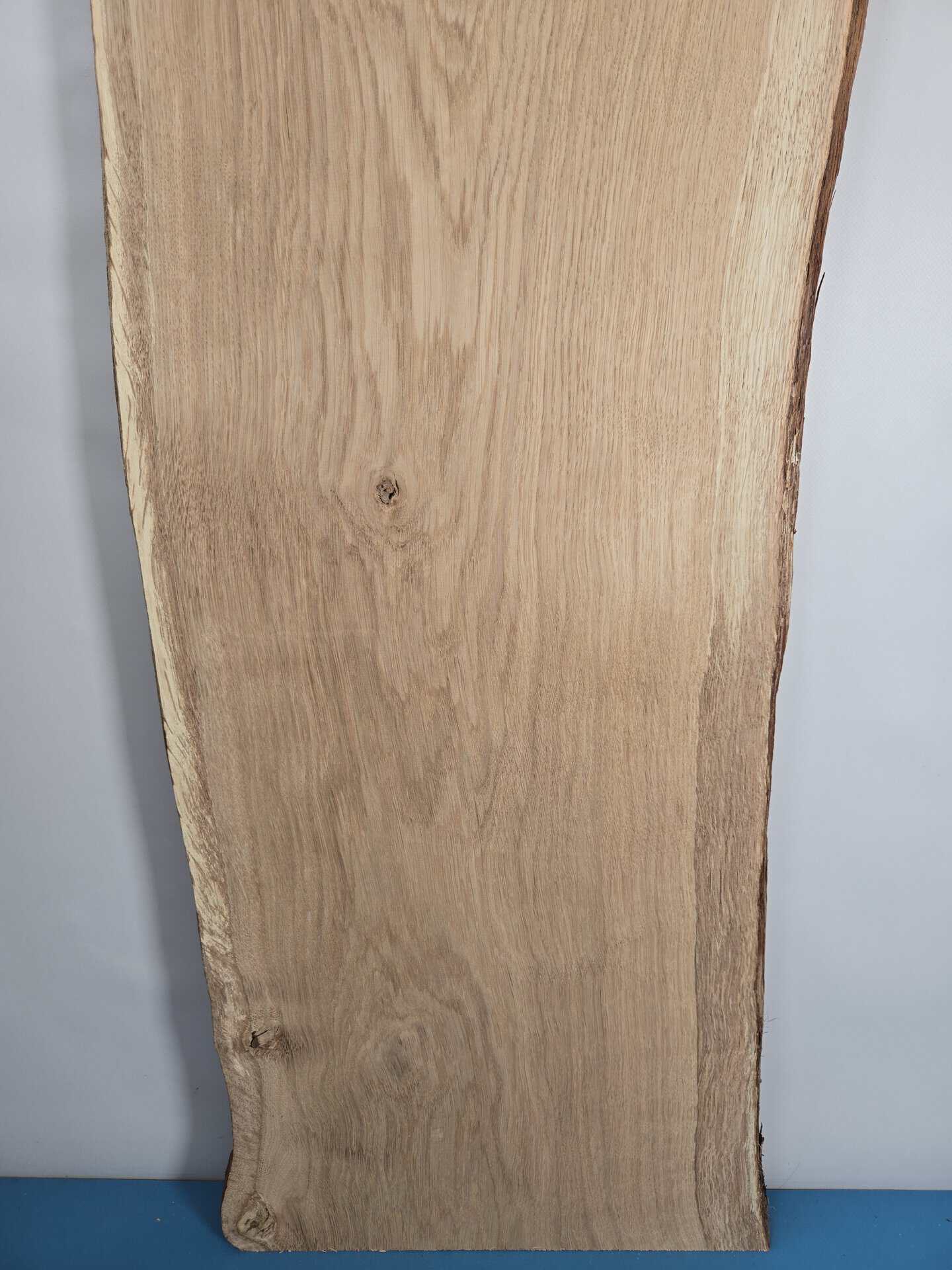 Natural edge Oak board - Image 5