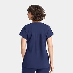 Alternative view of women's dolman 3 pocket top | 4804