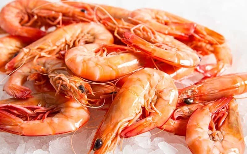 whole cooked prawns