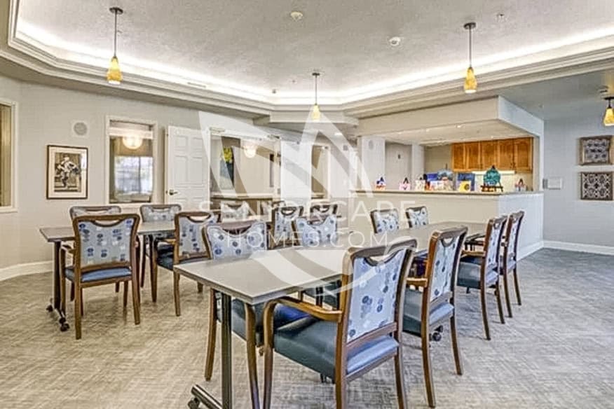 Welcoming, bright bistro lounge area at Westmont Fresno