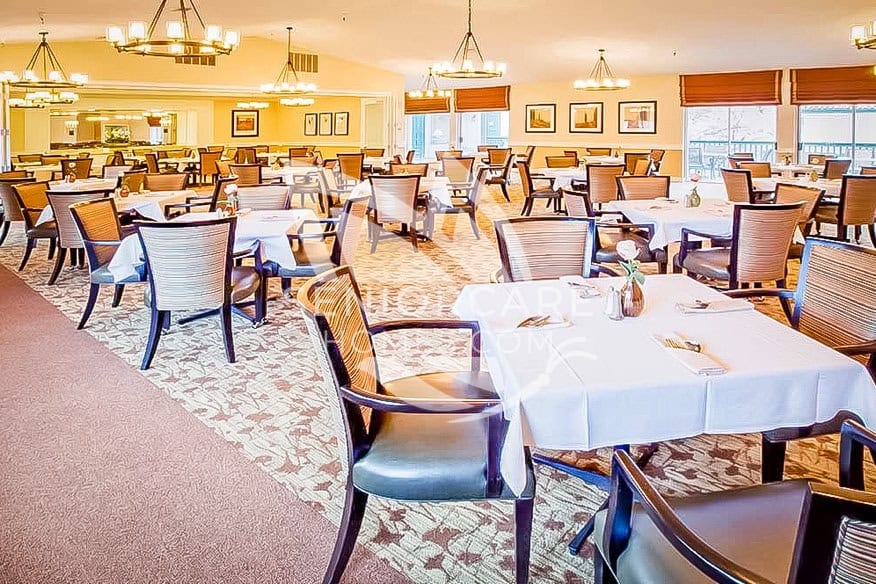 Dining area at Atria Sunnyvale