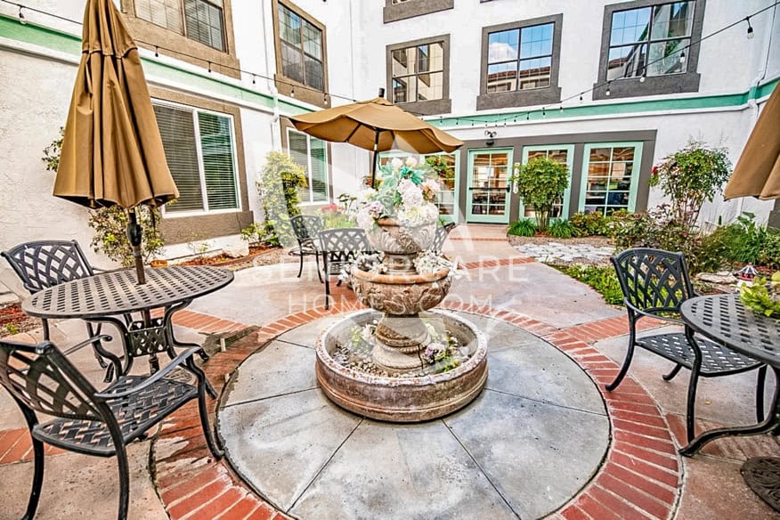 The main photo of La Posada Senior Living