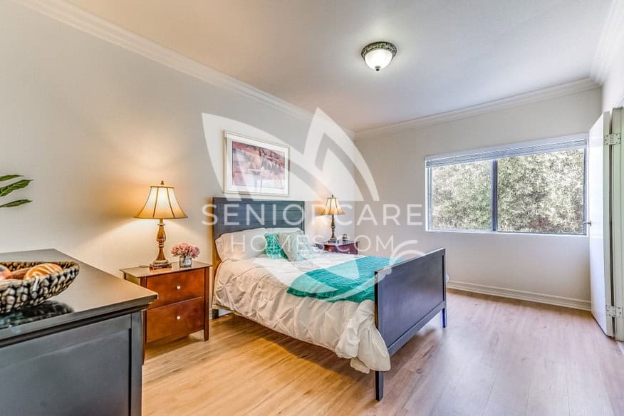 Private Suite at Astoria Park Pasadena