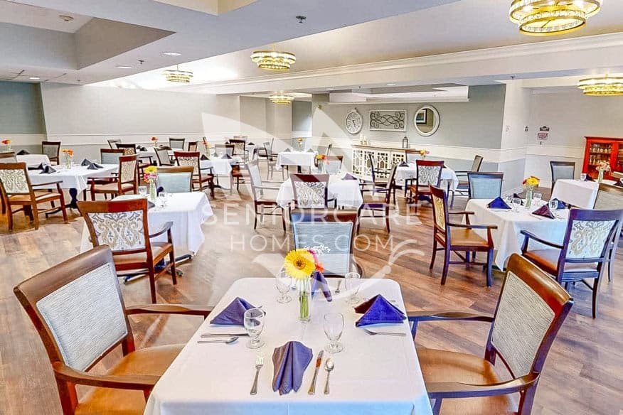 Spacious dining room at Pegasus Landing at Tanglewood