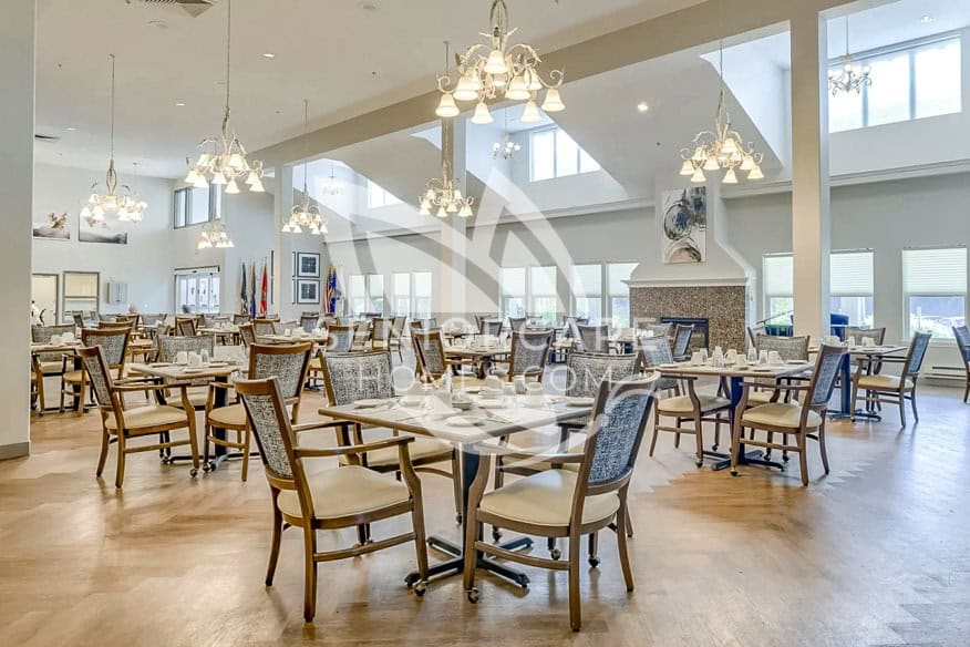 Beautiful dining area at Holiday Rolling Hills Ranch