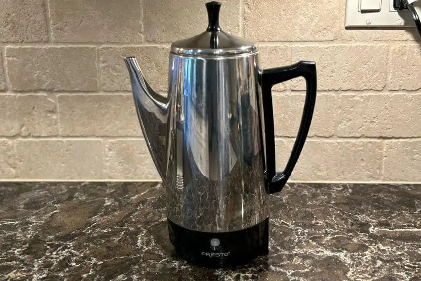 Toxin-free percolator on kitchen counter
