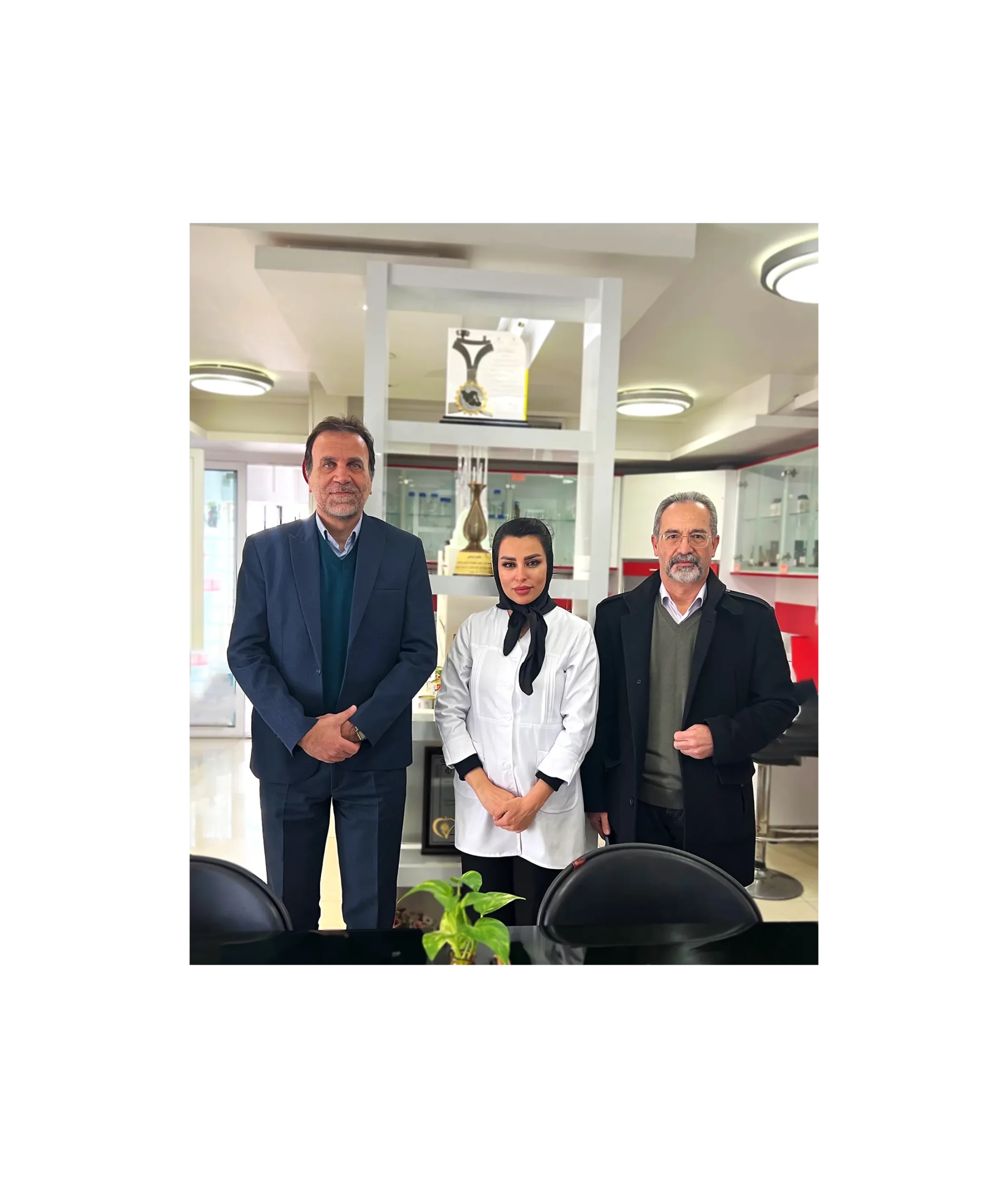 تأیید سالیانه استانداردهای ایمنی مواد غذایی در هلدینگ شیفته آرای شرق | موفقیت در ممیزی ISO 22000 و HACCP