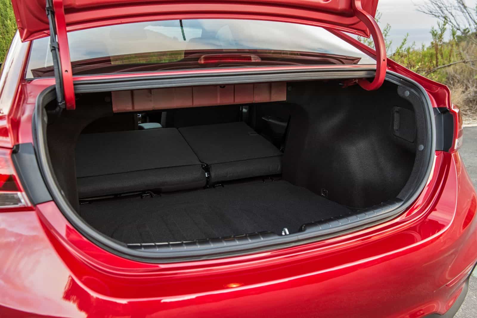 Hyundai Accent trunk cargo area kit for enhanced storage and protection.