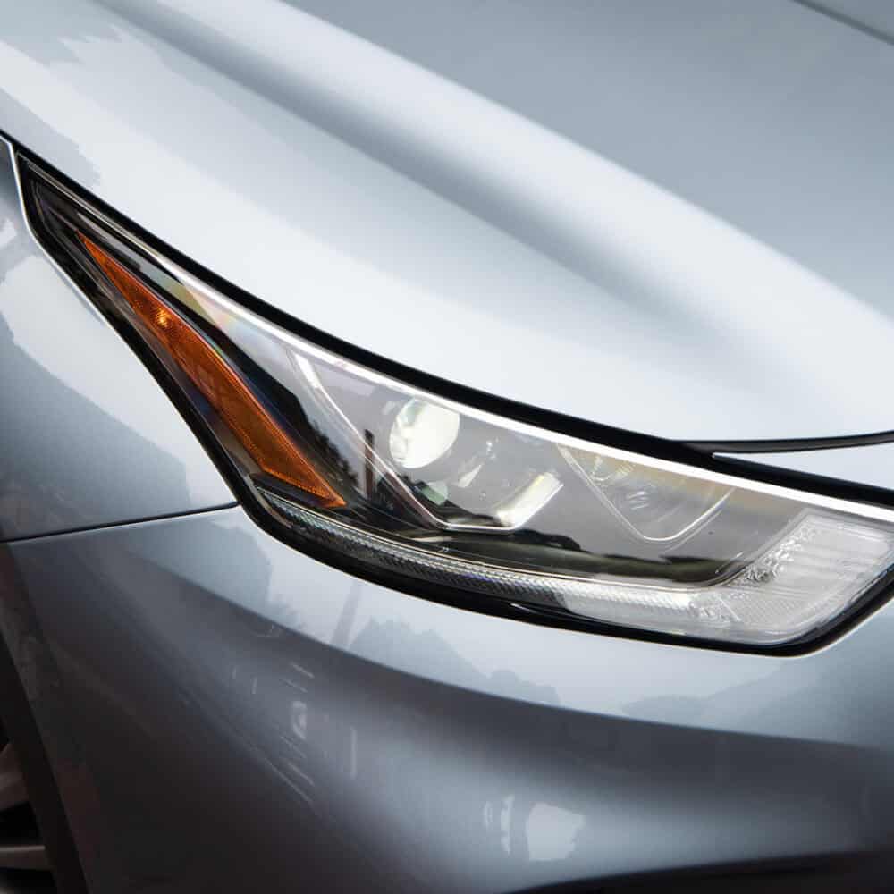 High-quality Toyota Highlander headlamp and fog lamp kit for enhanced visibility and style.