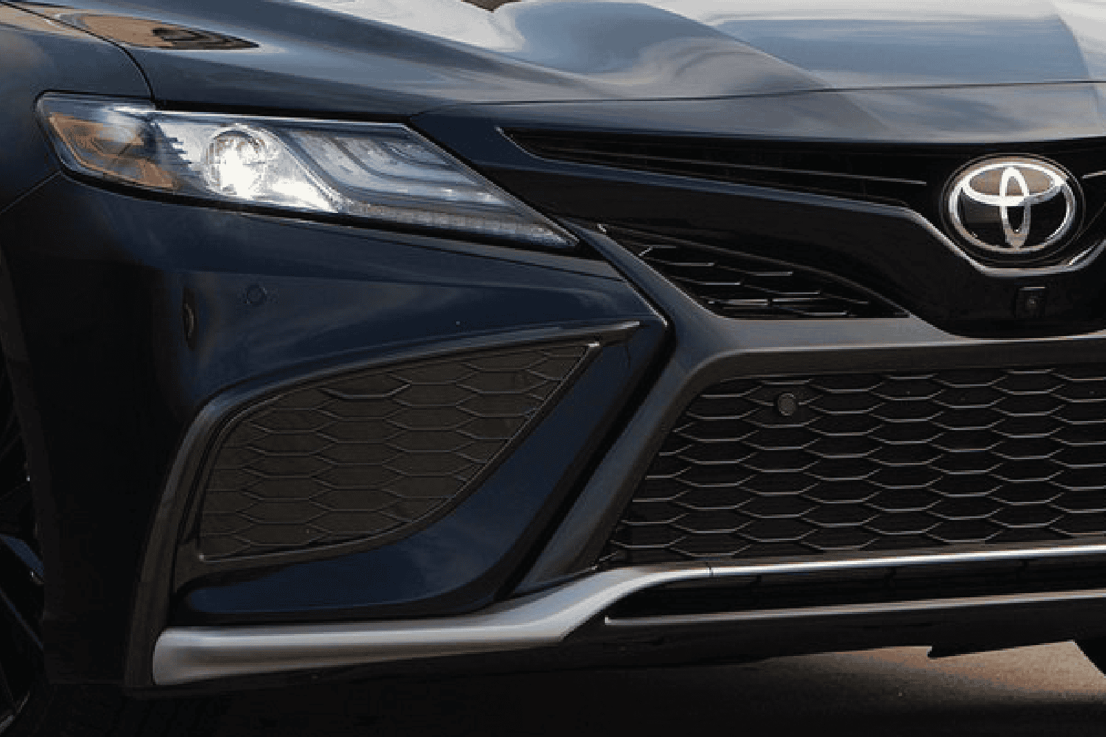 Toyota Camry headlamp replacement and upgrade kit for improved visibility.