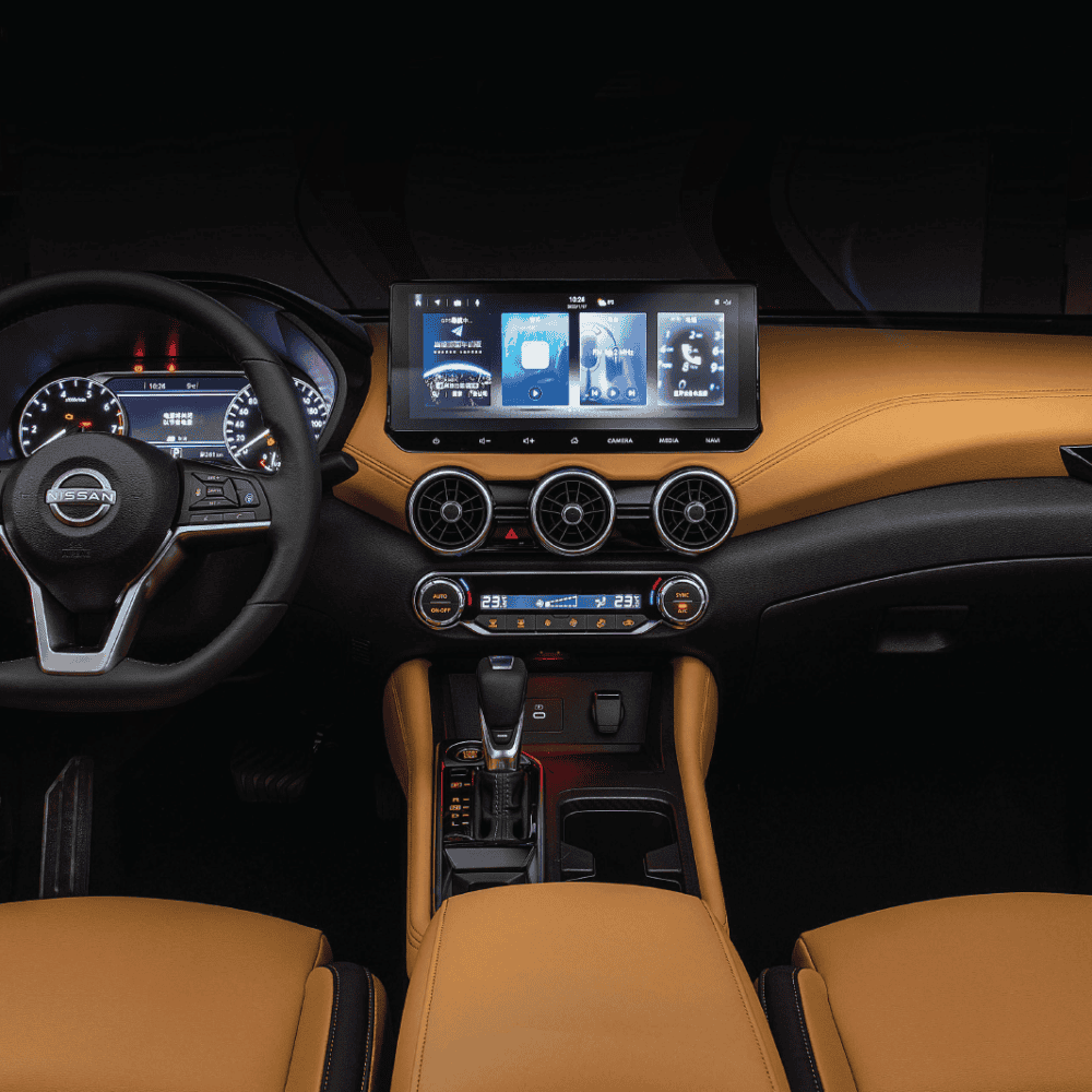Interior dashboard and infotainment system of Nissan Sylphy with custom kit.