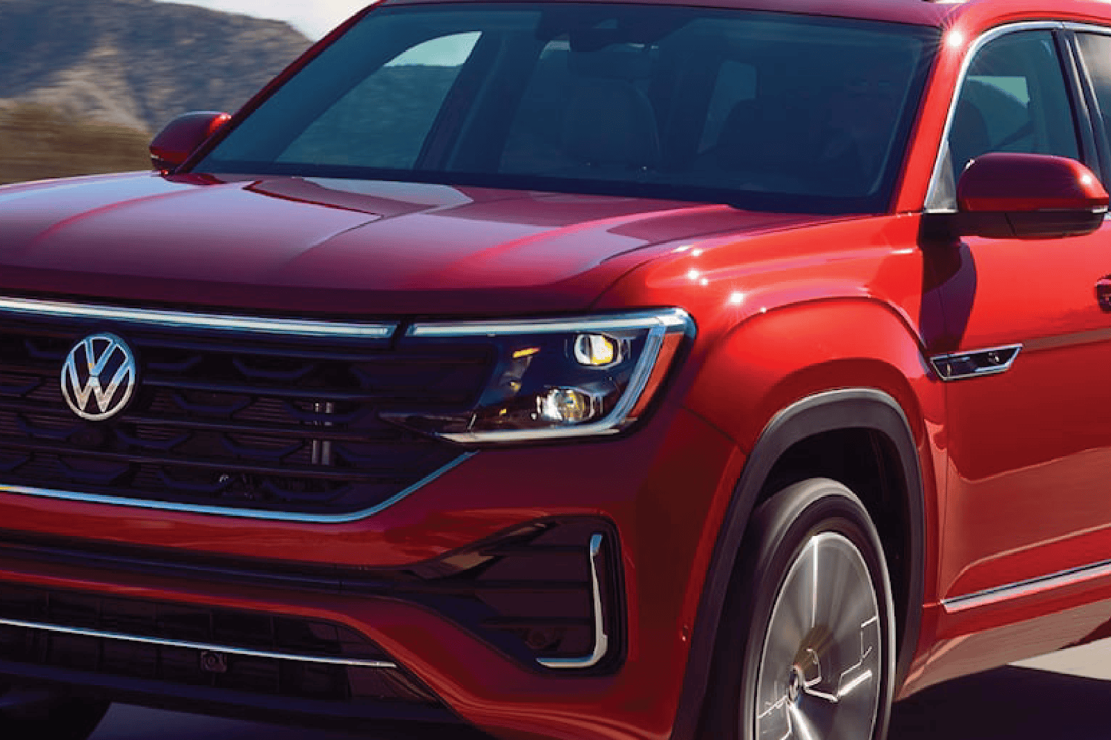 Volkswagen Atlas headlamp and fog lamp upgrade for enhanced visibility and style. Perfect for Volksw.